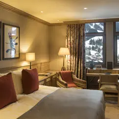 Copyright Gstaad Palace Stefano Scata Cosy Room Bedroom N°618 579127 300Dpi RGB