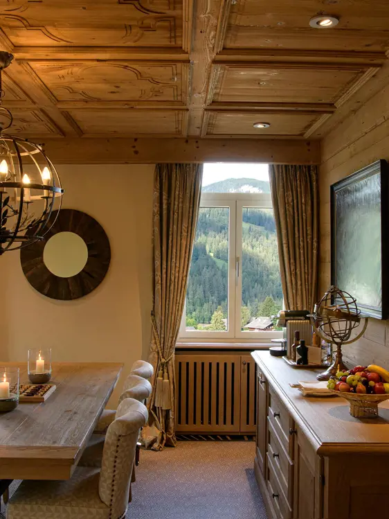 Gstaad Palace Luxury Hotel Switzerland Corner Suite Mountain View N°410 542213 300Dpi RGB