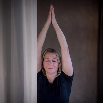 Copyright Gstaad Palace Photographer Melanie Uhkötter Ulrike Spitzer Yoga Teacher 72Dpi 2
