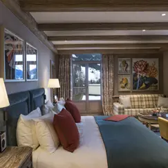 Copyright Gstaad Palace Stefano Scata Deluxe Junior Suite Mountain View Bedroom N°111 579143 300Dpi RGB