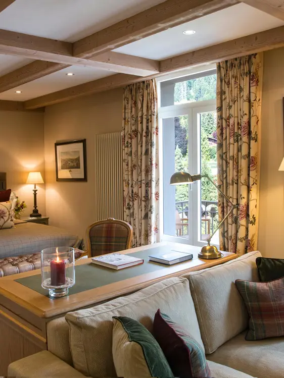 Gstaad Palace Luxury Hotel Switzerland Classic Junior Suite N°528 542515 Favourite 300Dpi RGB